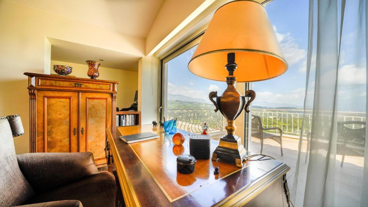 Luxury Villa Allure Dhafnes Ngoại thất bức ảnh