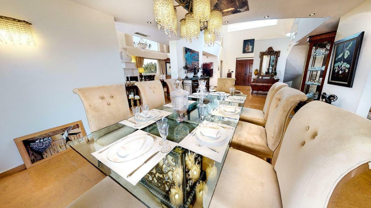 Luxury Villa Allure Dhafnes Ngoại thất bức ảnh